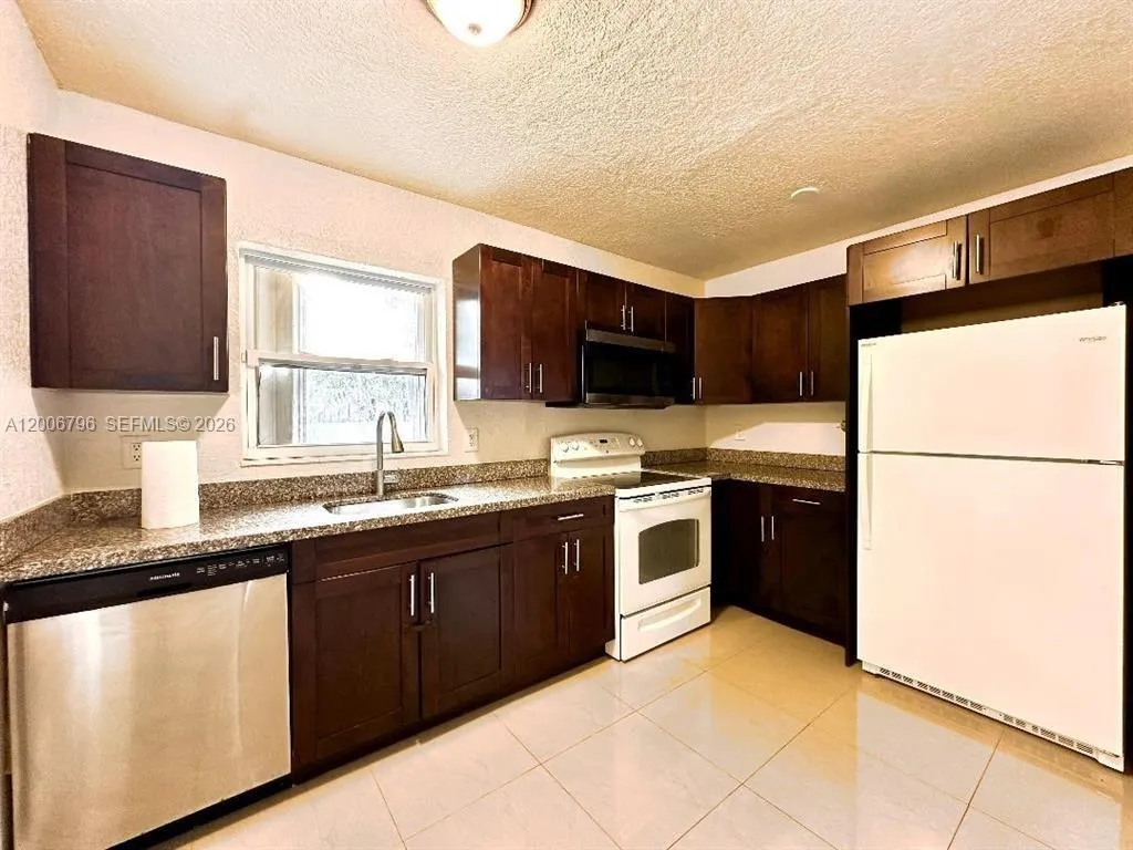 525 Nw 15th Ter, Fort Lauderdale, Florida 33311, Fort Lauderdale, Florida 33311, 3 Bedrooms Bedrooms, ,2 BathroomsBathrooms,Residential,For Sale,525 Nw 15th Ter, Fort Lauderdale, Florida 33311,A12006796