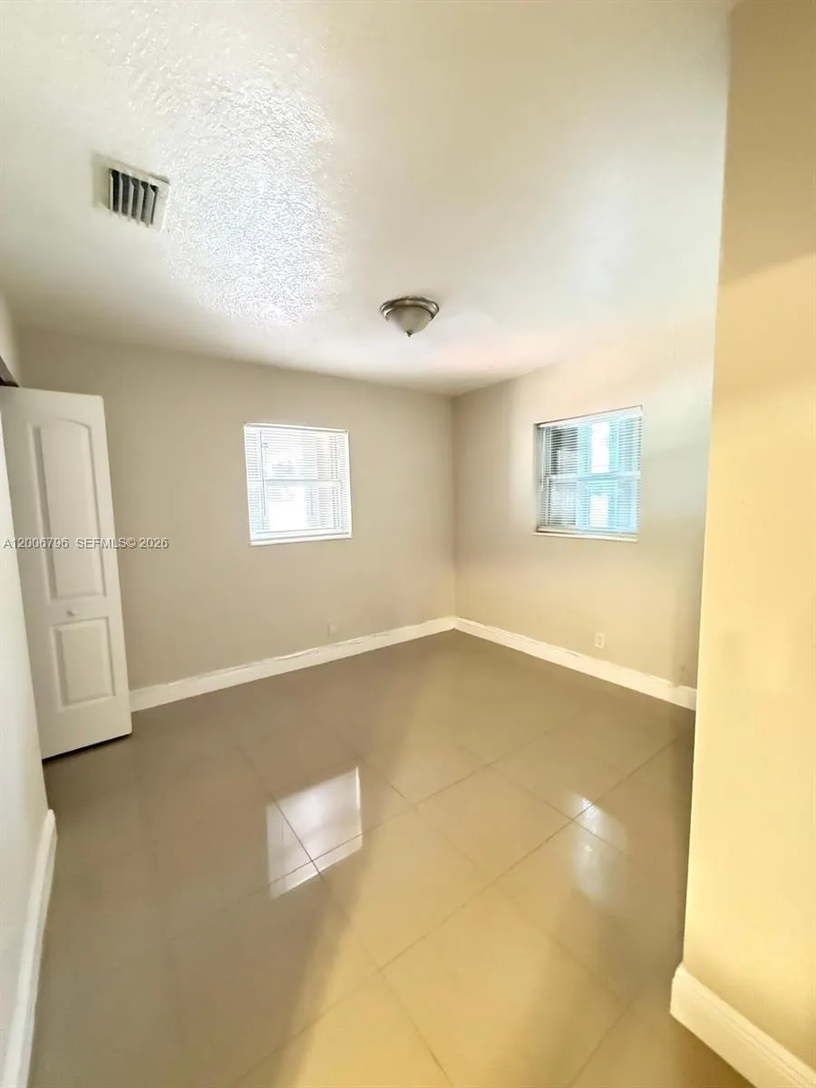 525 Nw 15th Ter, Fort Lauderdale, Florida 33311, Fort Lauderdale, Florida 33311, 3 Bedrooms Bedrooms, ,2 BathroomsBathrooms,Residential,For Sale,525 Nw 15th Ter, Fort Lauderdale, Florida 33311,A12006796