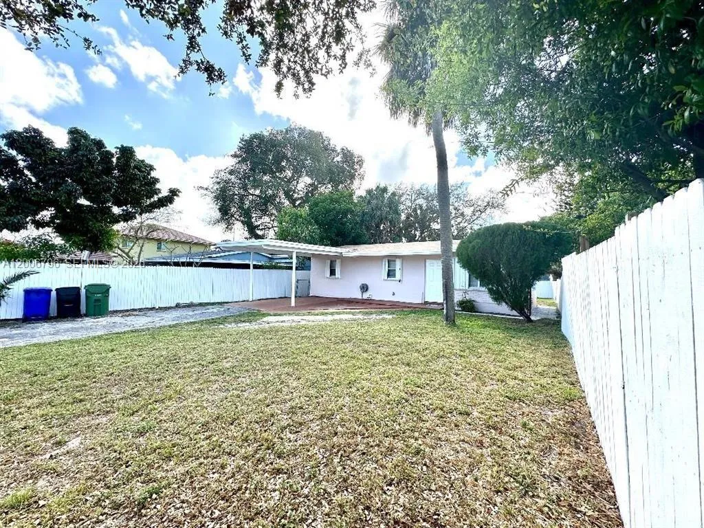 525 Nw 15th Ter, Fort Lauderdale, Florida 33311, Fort Lauderdale, Florida 33311, 3 Bedrooms Bedrooms, ,2 BathroomsBathrooms,Residential,For Sale,525 Nw 15th Ter, Fort Lauderdale, Florida 33311,A12006796