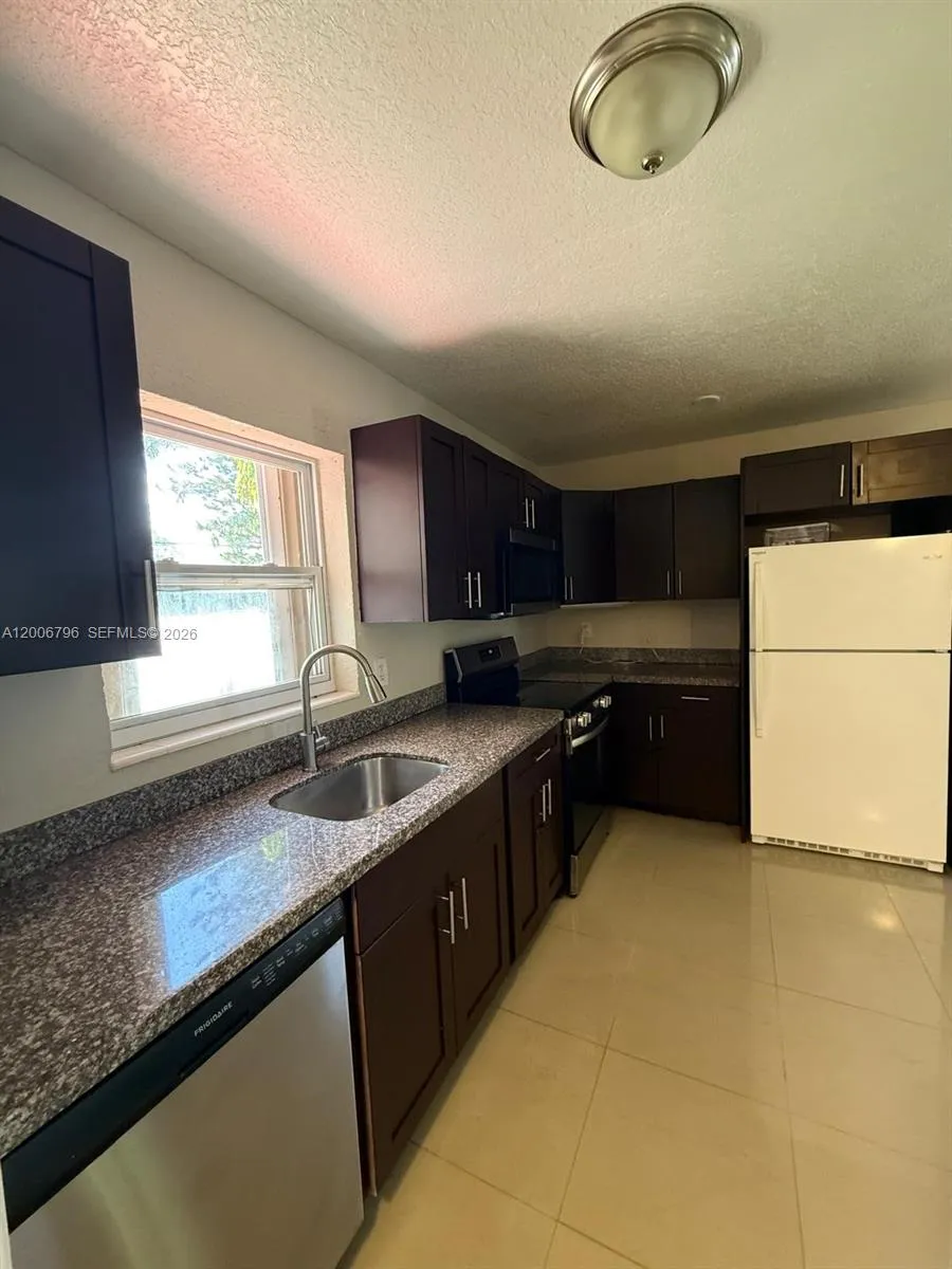 525 Nw 15th Ter, Fort Lauderdale, Florida 33311, Fort Lauderdale, Florida 33311, 3 Bedrooms Bedrooms, ,2 BathroomsBathrooms,Residential,For Sale,525 Nw 15th Ter, Fort Lauderdale, Florida 33311,A12006796