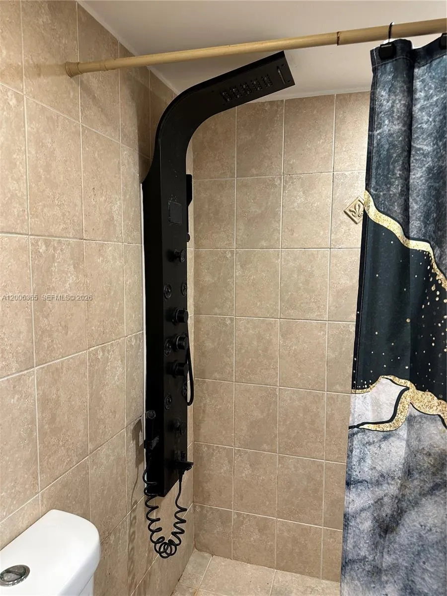 100 Golden Isles Dr 810, Hallandale Beach, Florida, Hallandale Beach, Florida 33009, 2 Bedrooms Bedrooms, ,2 BathroomsBathrooms,Residential,For Sale,100 Golden Isles Dr 810, Hallandale Beach, Florida,A12006365