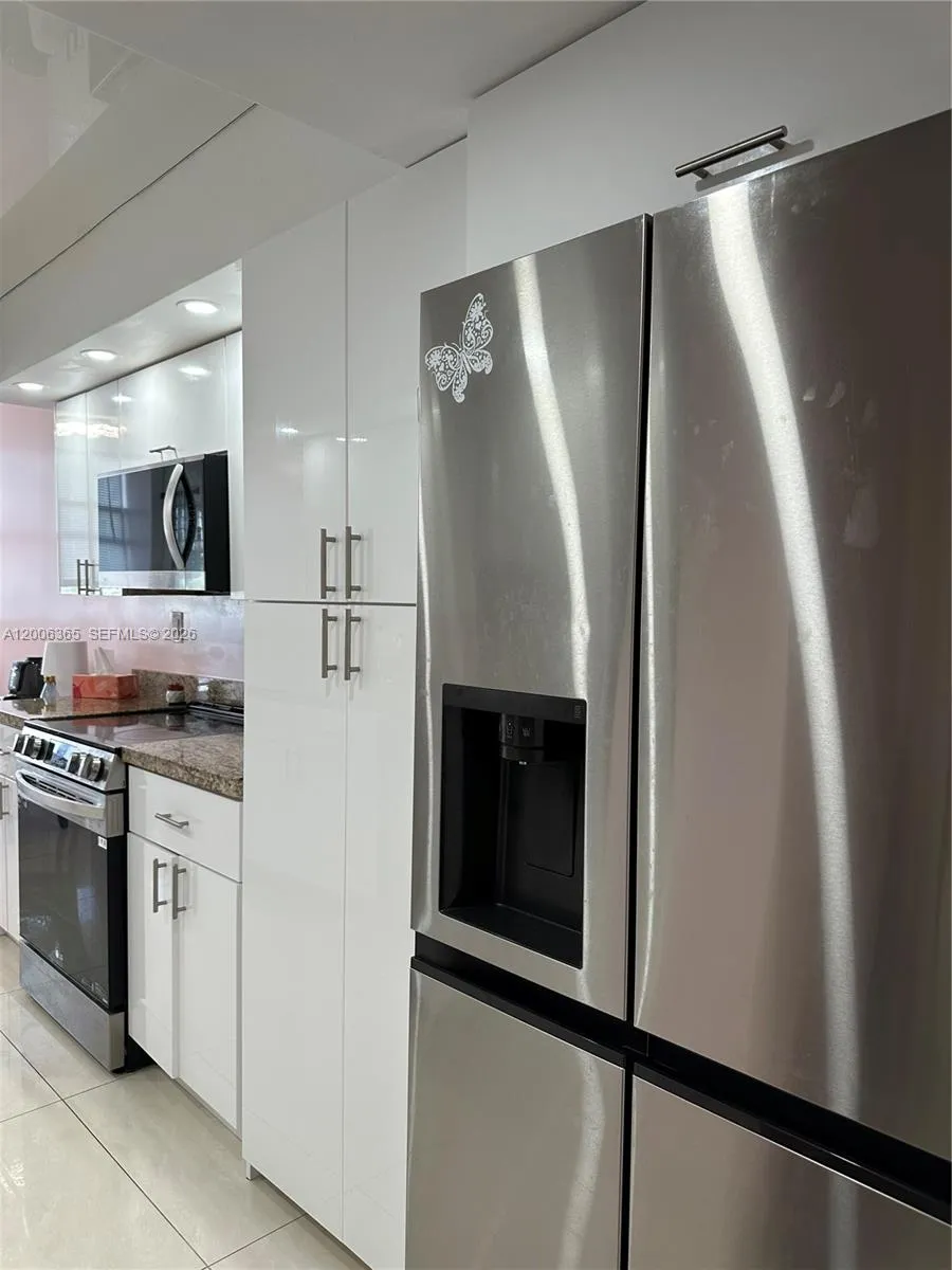 100 Golden Isles Dr 810, Hallandale Beach, Florida, Hallandale Beach, Florida 33009, 2 Bedrooms Bedrooms, ,2 BathroomsBathrooms,Residential,For Sale,100 Golden Isles Dr 810, Hallandale Beach, Florida,A12006365