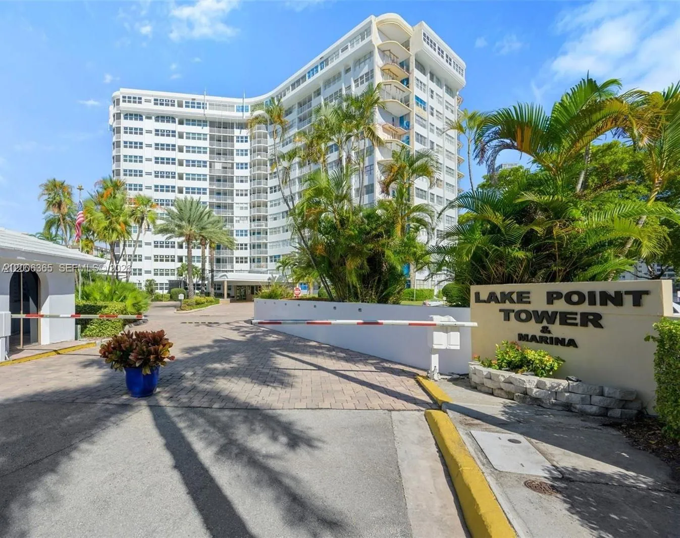 100 Golden Isles Dr 810, Hallandale Beach, Florida, Hallandale Beach, Florida 33009, 2 Bedrooms Bedrooms, ,2 BathroomsBathrooms,Residential,For Sale,100 Golden Isles Dr 810, Hallandale Beach, Florida,A12006365