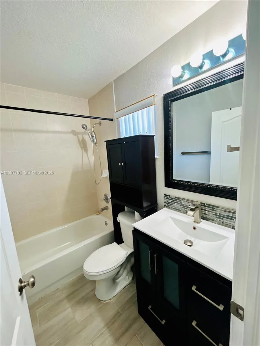 11354 Sw 246th St, Homestead, Florida 33032, Homestead, Florida 33032, 4 Bedrooms Bedrooms, ,2 BathroomsBathrooms,Residential,For Sale,11354 Sw 246th St, Homestead, Florida 33032,A12007702