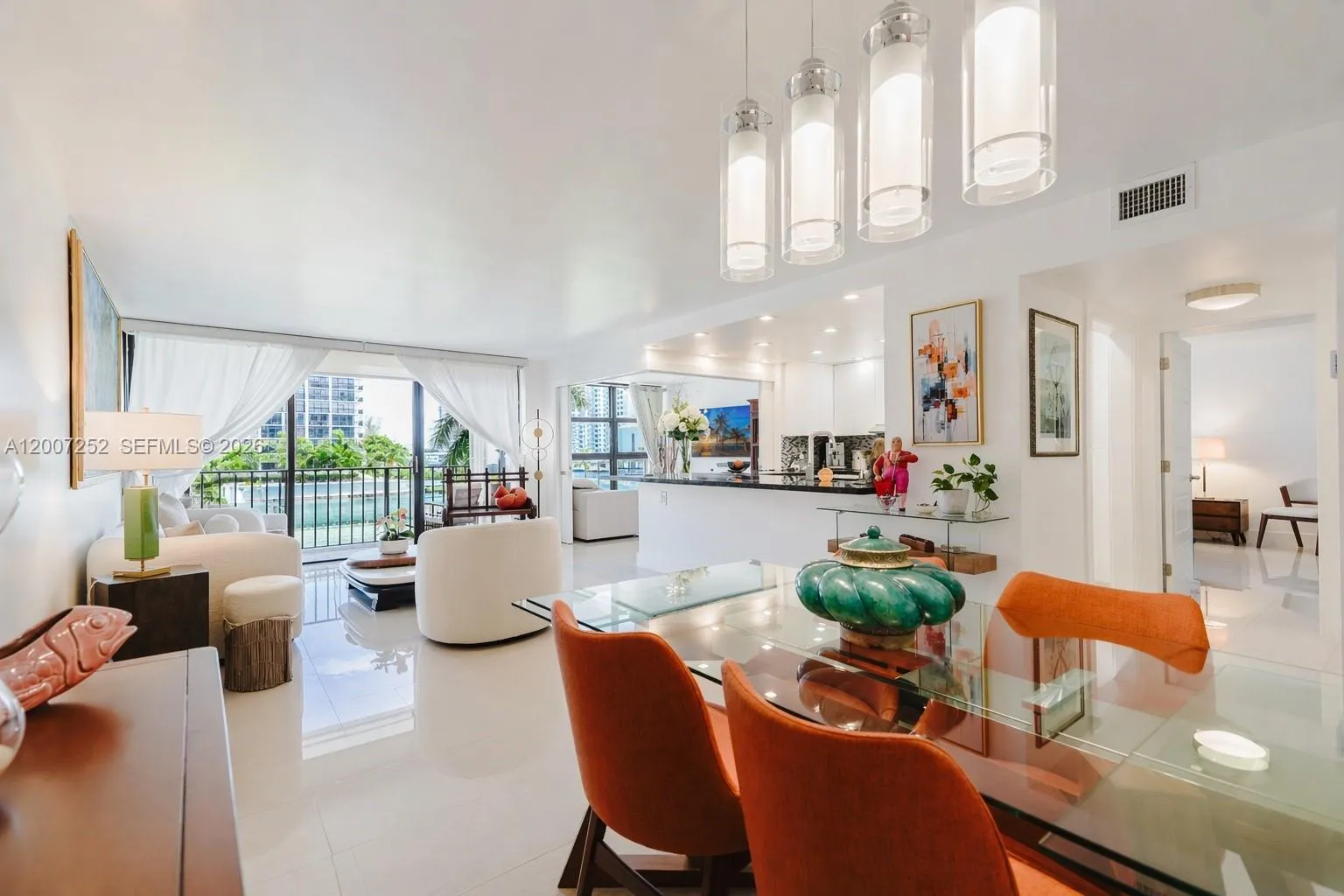 400 Leslie Dr 319, Hallandale Beach, Florida 33009, Hallandale Beach, Florida 33009, 2 Bedrooms Bedrooms, ,2 BathroomsBathrooms,Residential,For Sale,400 Leslie Dr 319, Hallandale Beach, Florida 33009,A12007252