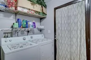 621 S 24th Ave, Hollywood, Florida 33020, Hollywood, Florida 33020, 4 Bedrooms Bedrooms, ,2 BathroomsBathrooms,Residential,For Sale,621 S 24th Ave, Hollywood, Florida 33020,A12007718