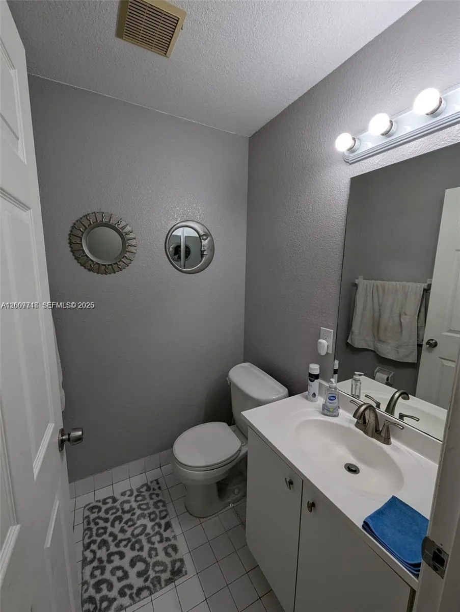 621 S 24th Ave, Hollywood, Florida 33020, Hollywood, Florida 33020, 4 Bedrooms Bedrooms, ,2 BathroomsBathrooms,Residential,For Sale,621 S 24th Ave, Hollywood, Florida 33020,A12007718