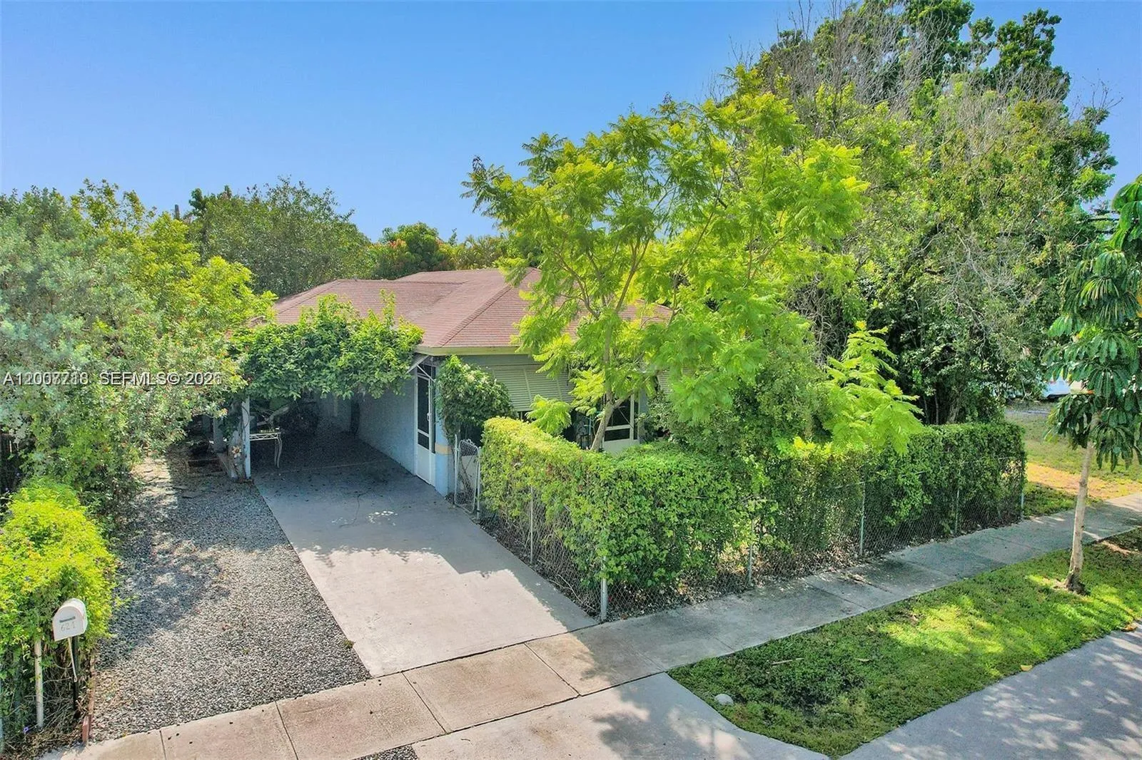 621 S 24th Ave, Hollywood, Florida 33020, Hollywood, Florida 33020, 4 Bedrooms Bedrooms, ,2 BathroomsBathrooms,Residential,For Sale,621 S 24th Ave, Hollywood, Florida 33020,A12007718