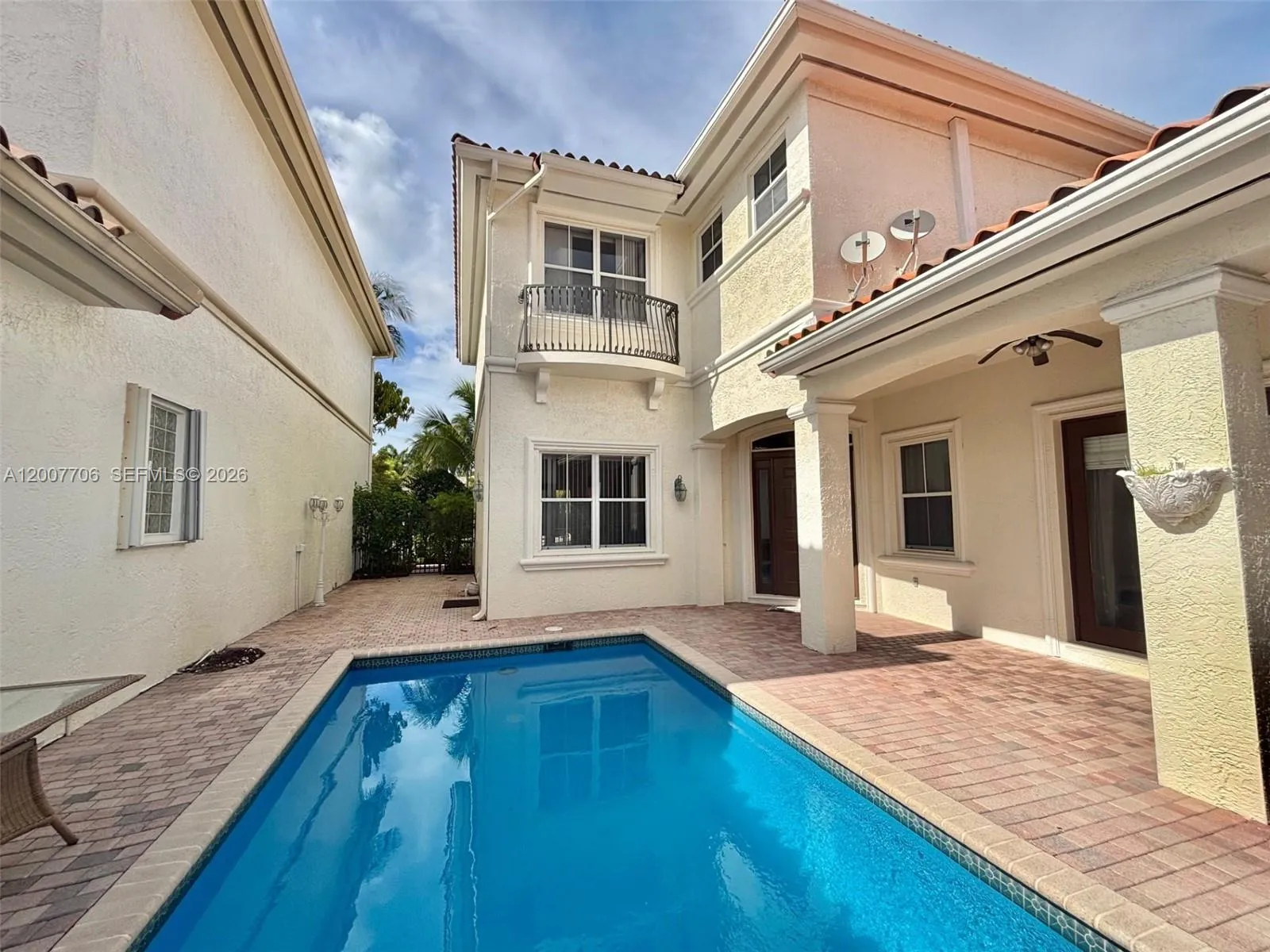 1141 Waterside Ln, Hollywood, Florida 33019, Hollywood, Florida 33019, 5 Bedrooms Bedrooms, ,4 BathroomsBathrooms,Residential,For Sale,1141 Waterside Ln, Hollywood, Florida 33019,A12007706