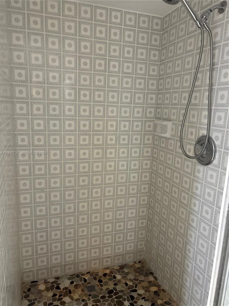 1865 S Ocean Dr 4l, Hallandale Beach, Florida 3300, Hallandale Beach, Florida 33009, 1 Bedroom Bedrooms, ,2 BathroomsBathrooms,Residential,For Sale,1865 S Ocean Dr 4l, Hallandale Beach, Florida 3300,A12007731