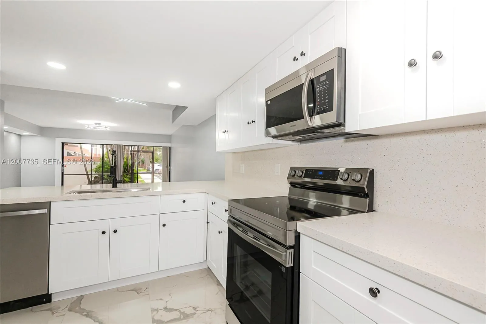 7111 Sw 42nd Pl, Davie, Florida 33314, Davie, Florida 33314, 2 Bedrooms Bedrooms, ,2 BathroomsBathrooms,Residential,For Sale,7111 Sw 42nd Pl, Davie, Florida 33314,A12007735