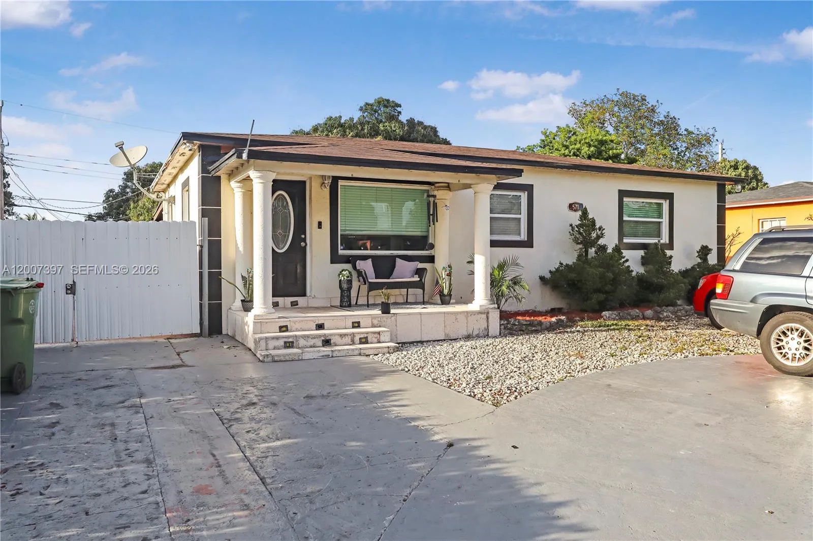 571 E 60th St, Hialeah, Florida 33013, Hialeah, Florida 33013, 3 Bedrooms Bedrooms, ,1 BathroomBathrooms,Residential,For Sale,571 E 60th St, Hialeah, Florida 33013,A12007397