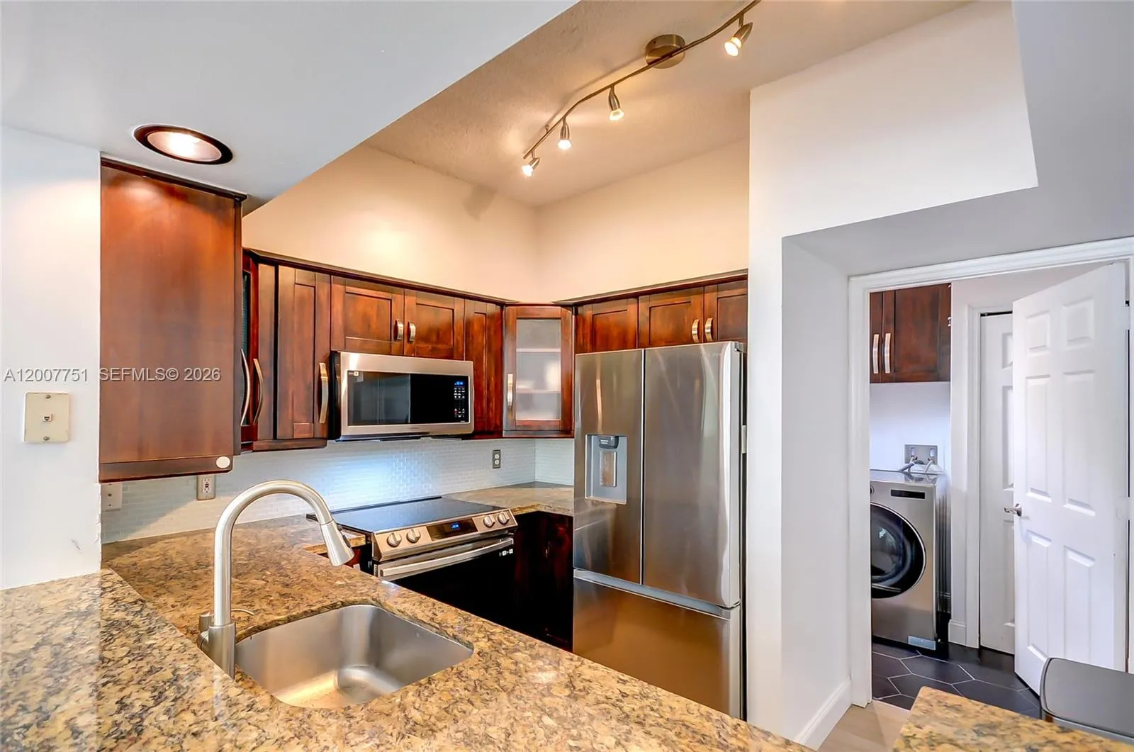 3105 Ne 184th St 7201, Aventura, Florida 33160, Aventura, Florida 33160, 1 Bedroom Bedrooms, ,1 BathroomBathrooms,Residential Lease,For Rent,3105 Ne 184th St 7201, Aventura, Florida 33160,A12007751