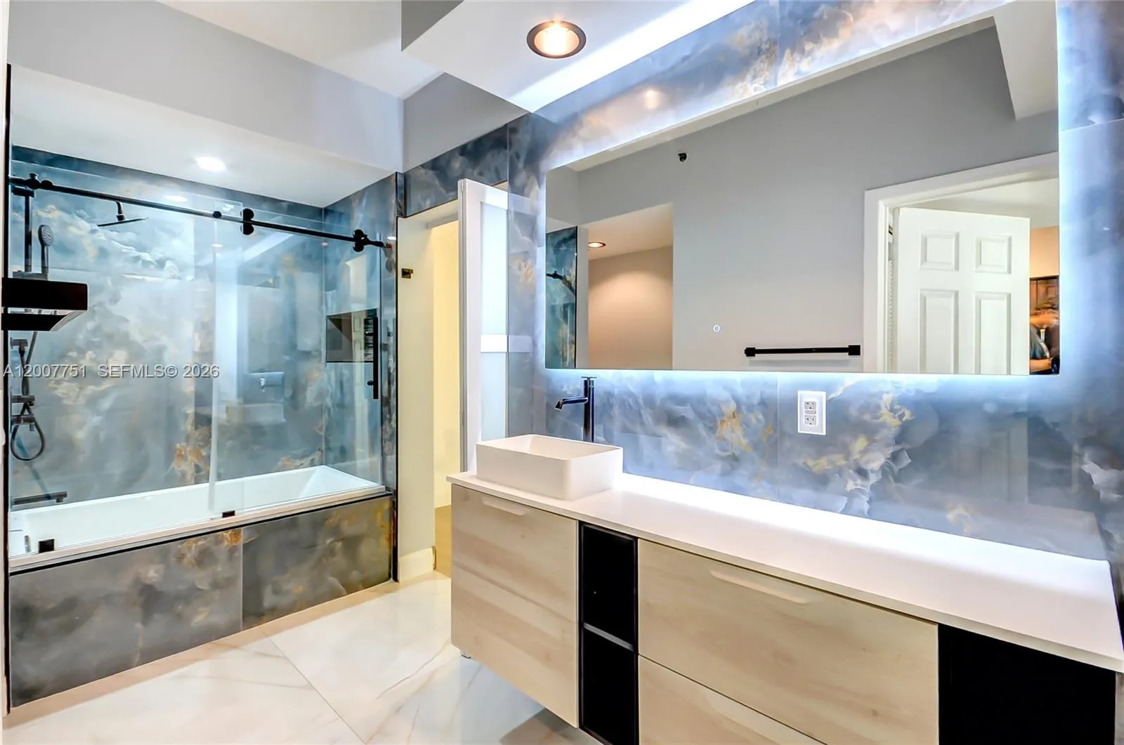 3105 Ne 184th St 7201, Aventura, Florida 33160, Aventura, Florida 33160, 1 Bedroom Bedrooms, ,1 BathroomBathrooms,Residential Lease,For Rent,3105 Ne 184th St 7201, Aventura, Florida 33160,A12007751