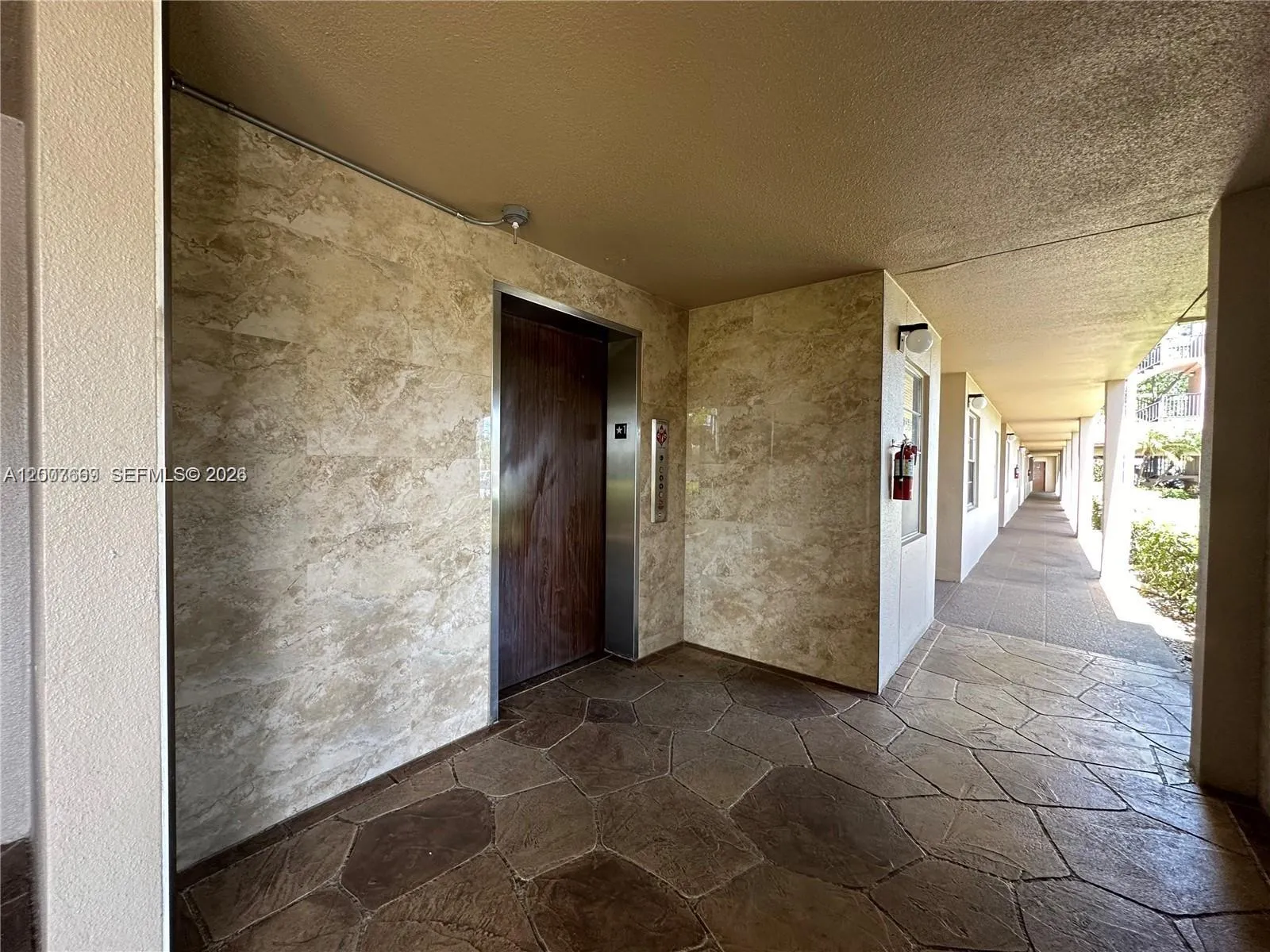 Pembroke Pines, Florida 33027, 2 Bedrooms Bedrooms, ,2 BathroomsBathrooms,Residential,For Sale,A12007669