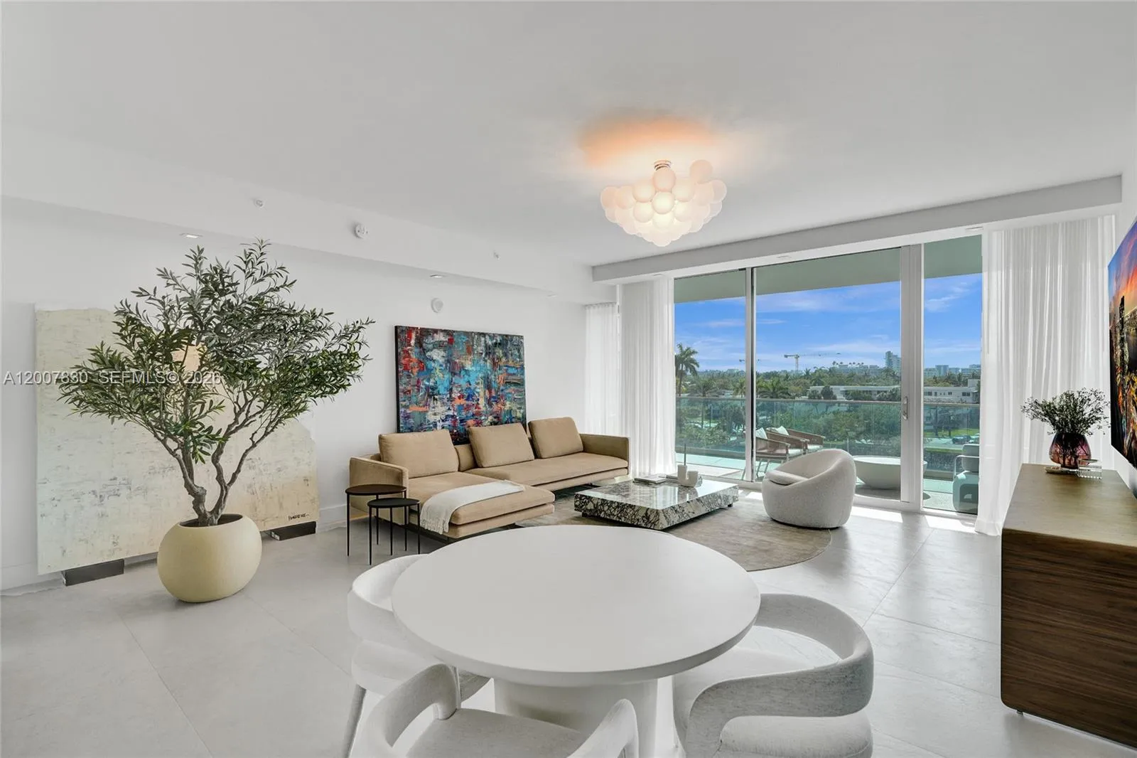 10201 Collins Ave 404, Bal Harbour, Florida 33154, Bal Harbour, Florida 33154, 1 Bedroom Bedrooms, ,1 BathroomBathrooms,Residential,For Sale,10201 Collins Ave 404, Bal Harbour, Florida 33154,A12007830