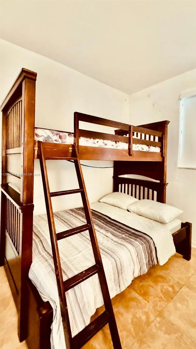 4001 S Ocean Dr Ph3, Hollywood, Florida 33019, Hollywood, Florida 33019, 2 Bedrooms Bedrooms, ,2 BathroomsBathrooms,Residential Lease,For Rent,4001 S Ocean Dr Ph3, Hollywood, Florida 33019,A12005379