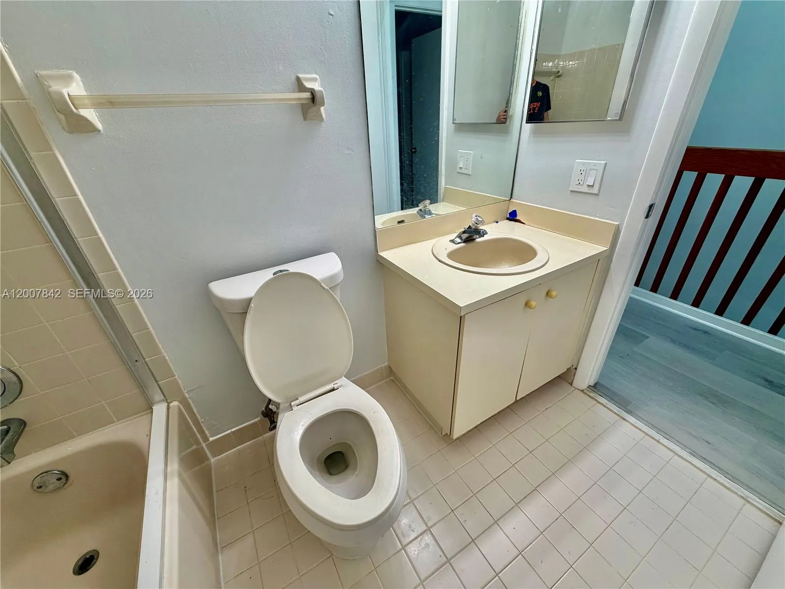 4403 Sw 70th Ter 4403, Davie, Florida 33314, Davie, Florida 33314, 2 Bedrooms Bedrooms, ,2 BathroomsBathrooms,Residential Lease,For Rent,4403 Sw 70th Ter 4403, Davie, Florida 33314,A12007842