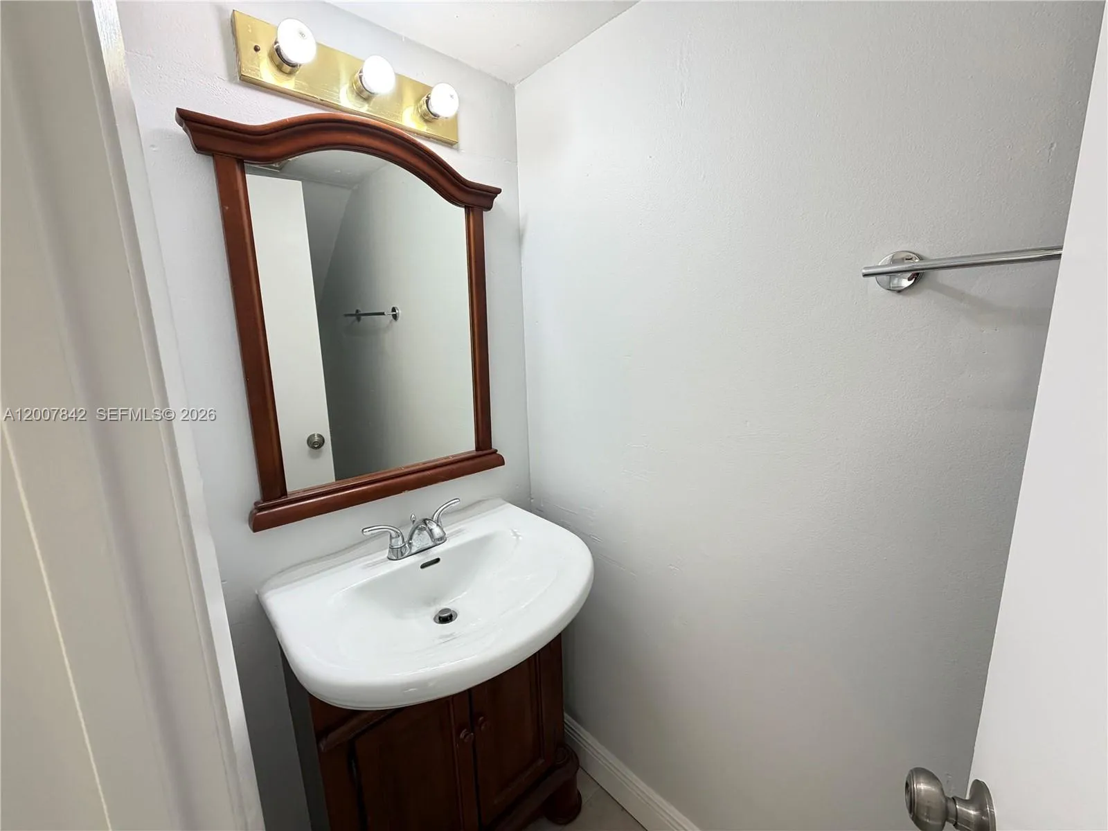 4403 Sw 70th Ter 4403, Davie, Florida 33314, Davie, Florida 33314, 2 Bedrooms Bedrooms, ,2 BathroomsBathrooms,Residential Lease,For Rent,4403 Sw 70th Ter 4403, Davie, Florida 33314,A12007842