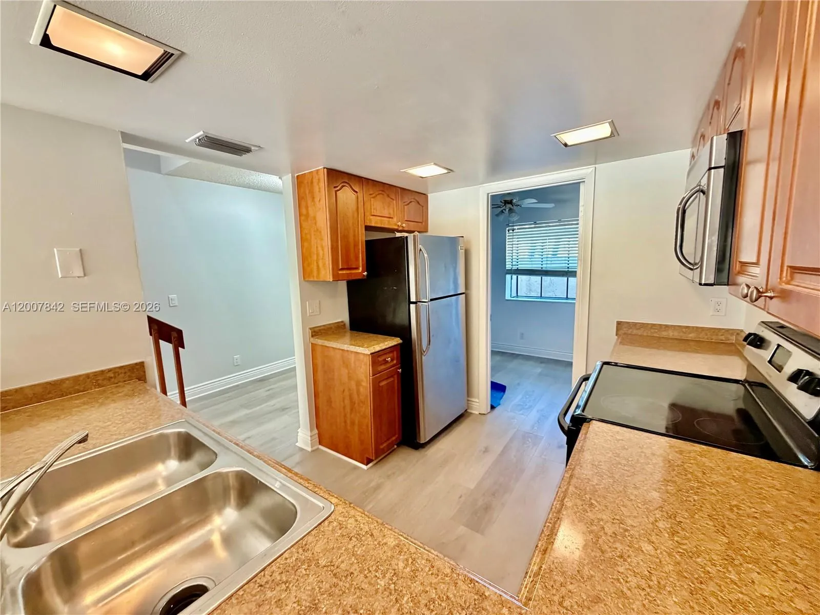 4403 Sw 70th Ter 4403, Davie, Florida 33314, Davie, Florida 33314, 2 Bedrooms Bedrooms, ,2 BathroomsBathrooms,Residential Lease,For Rent,4403 Sw 70th Ter 4403, Davie, Florida 33314,A12007842