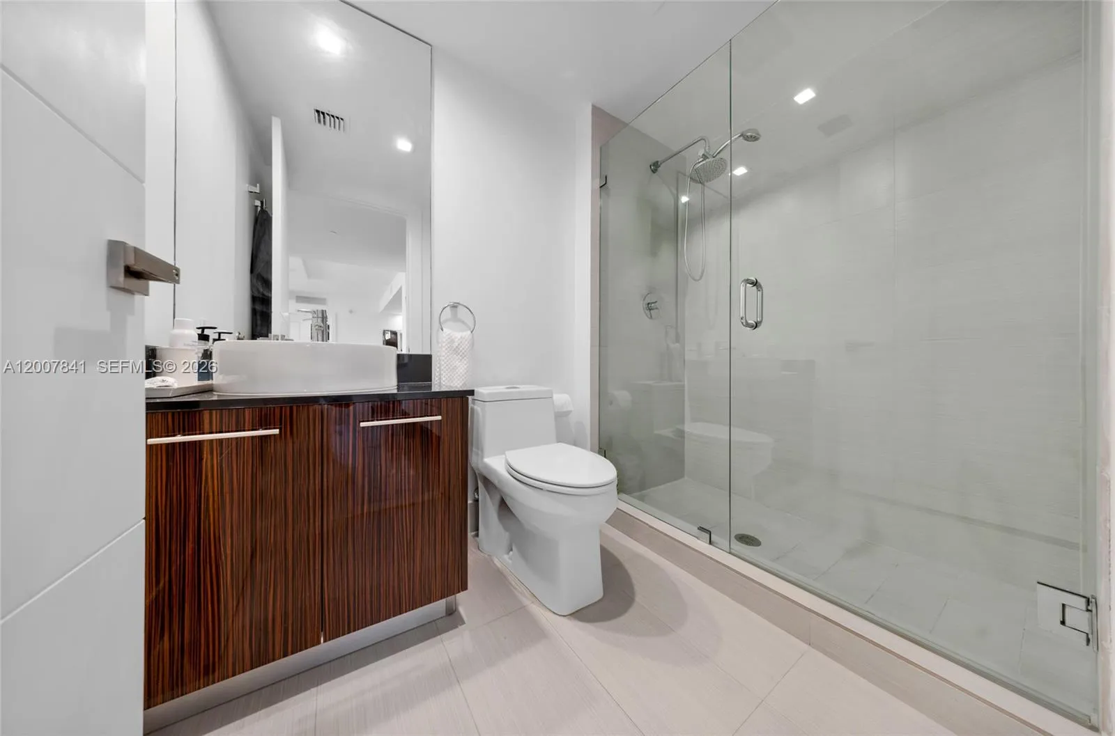 3951 S Ocean Dr 1202, Hollywood, Florida 33019, Hollywood, Florida 33019, 3 Bedrooms Bedrooms, ,3 BathroomsBathrooms,Residential Lease,For Rent,3951 S Ocean Dr 1202, Hollywood, Florida 33019,A12007841