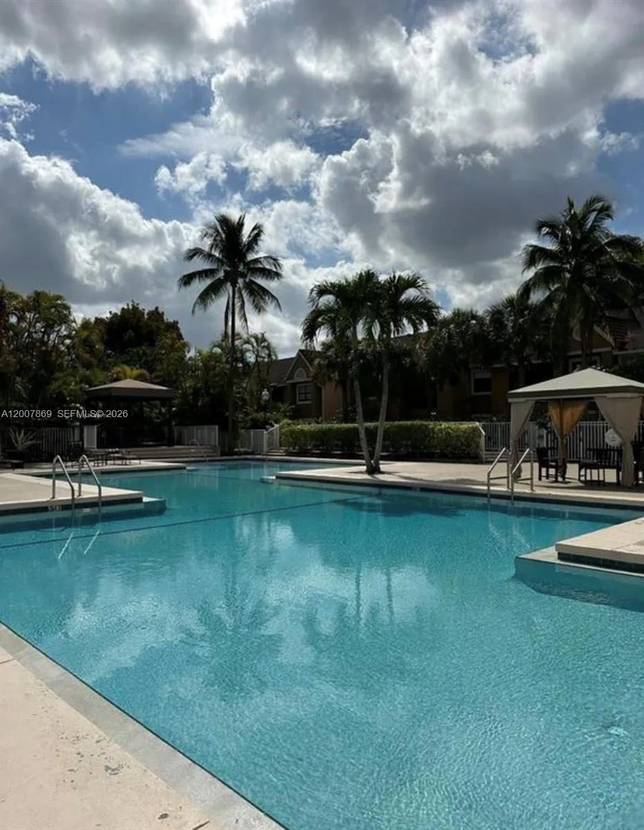 15570 Sw 105th Ln 1718, Miami, Florida 33196, Miami, Florida 33196, 1 Bedroom Bedrooms, ,1 BathroomBathrooms,Residential Lease,For Rent,15570 Sw 105th Ln 1718, Miami, Florida 33196,A12007869