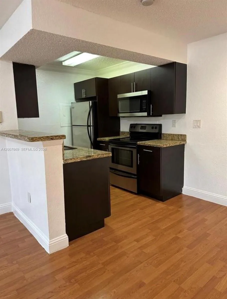 15570 Sw 105th Ln 1718, Miami, Florida 33196, Miami, Florida 33196, 1 Bedroom Bedrooms, ,1 BathroomBathrooms,Residential Lease,For Rent,15570 Sw 105th Ln 1718, Miami, Florida 33196,A12007869