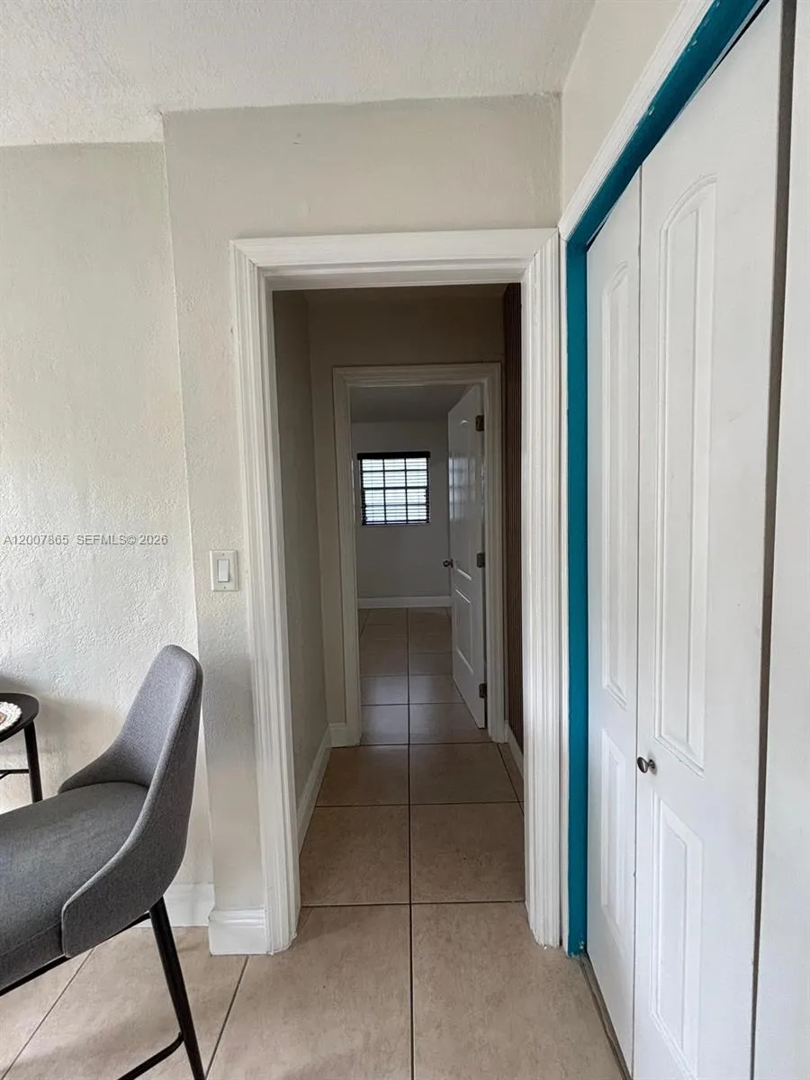 6870 Sw 5th Ct A, Pembroke Pines, Florida 33023, Pembroke Pines, Florida 33023, 1 Bedroom Bedrooms, ,1 BathroomBathrooms,Residential Lease,For Rent,6870 Sw 5th Ct A, Pembroke Pines, Florida 33023,A12007865