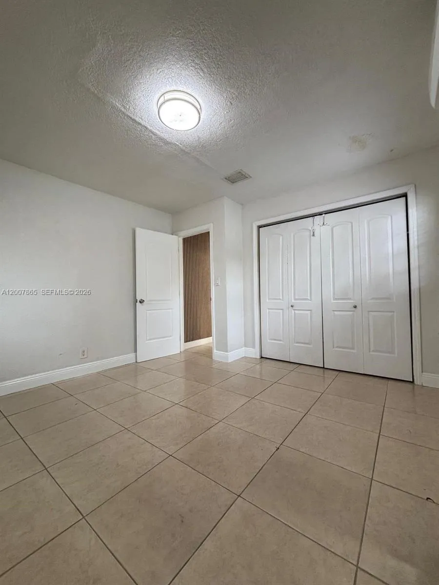 6870 Sw 5th Ct A, Pembroke Pines, Florida 33023, Pembroke Pines, Florida 33023, 1 Bedroom Bedrooms, ,1 BathroomBathrooms,Residential Lease,For Rent,6870 Sw 5th Ct A, Pembroke Pines, Florida 33023,A12007865