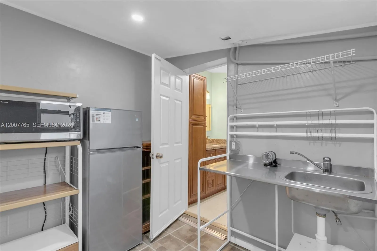 921 N 31st Ct, Hollywood, Florida 33021, Hollywood, Florida 33021, 3 Bedrooms Bedrooms, ,2 BathroomsBathrooms,Residential,For Sale,921 N 31st Ct, Hollywood, Florida 33021,A12007765