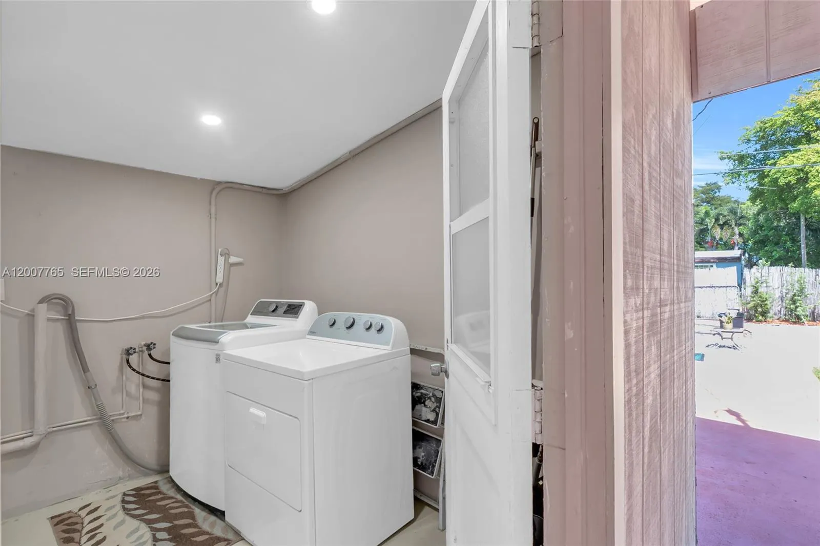 921 N 31st Ct, Hollywood, Florida 33021, Hollywood, Florida 33021, 3 Bedrooms Bedrooms, ,2 BathroomsBathrooms,Residential,For Sale,921 N 31st Ct, Hollywood, Florida 33021,A12007765