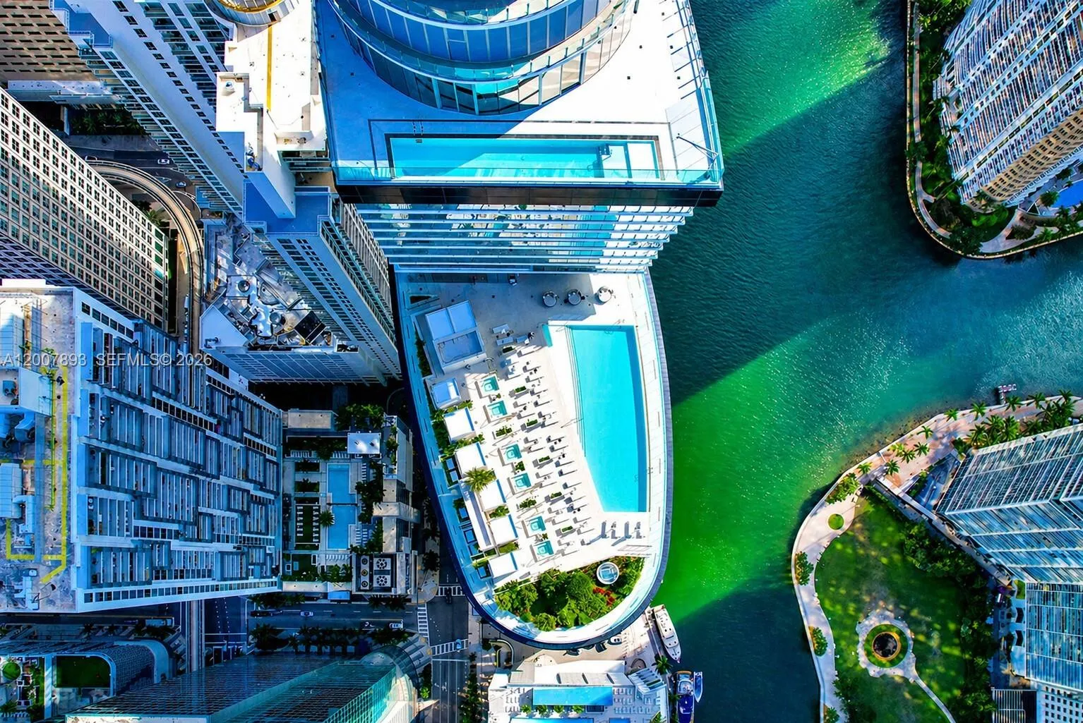 300 Biscayne Boulevard Way 4201e, Miami, Florida 3, Miami, Florida 33131, 5 Bedrooms Bedrooms, ,5 BathroomsBathrooms,Residential Lease,For Rent,300 Biscayne Boulevard Way 4201e, Miami, Florida 3,A12007893