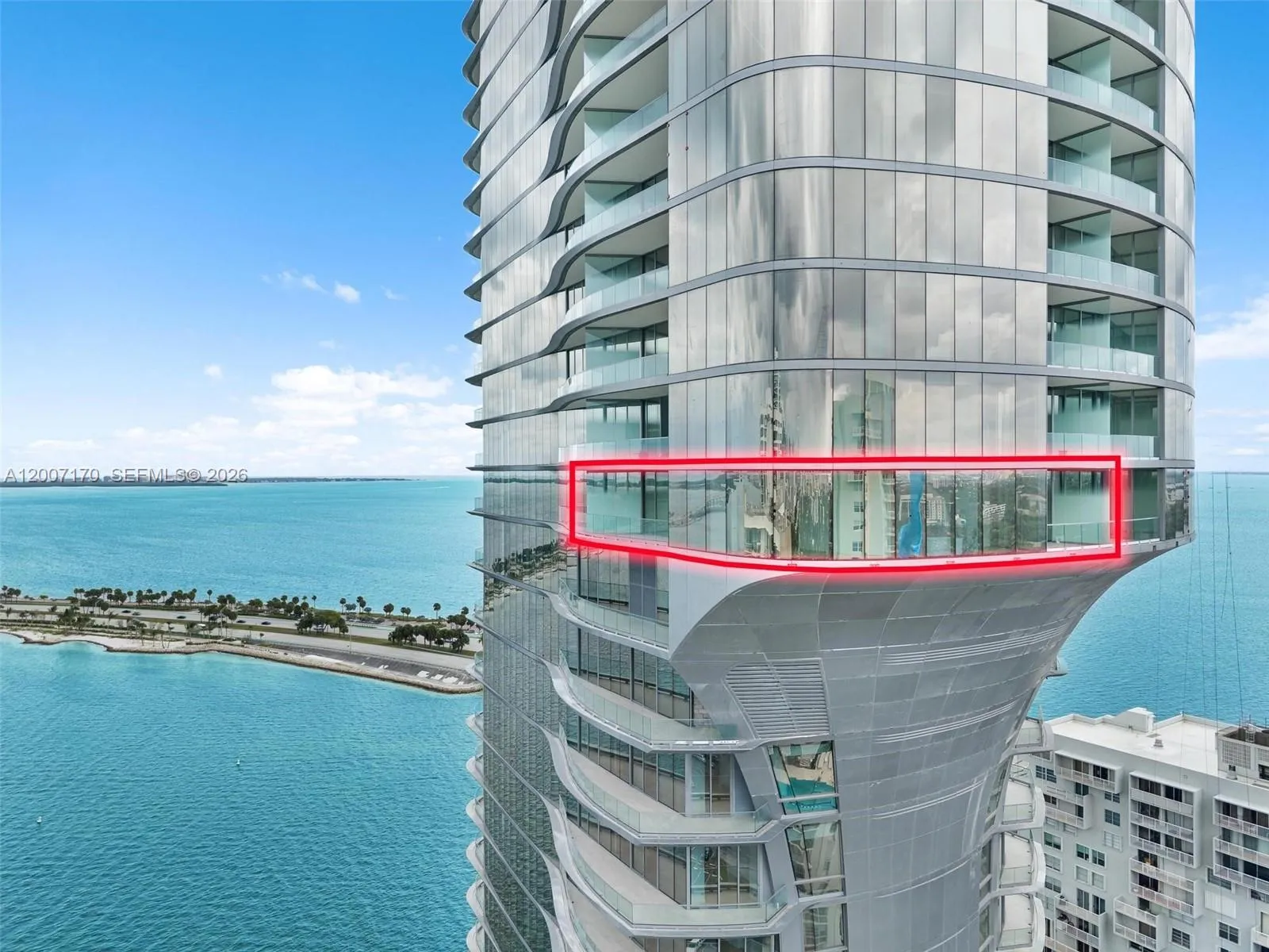 175 Se 25th Rd 1904, Miami, Florida 33129, Miami, Florida 33129, 3 Bedrooms Bedrooms, ,3 BathroomsBathrooms,Residential Lease,For Rent,175 Se 25th Rd 1904, Miami, Florida 33129,A12007170