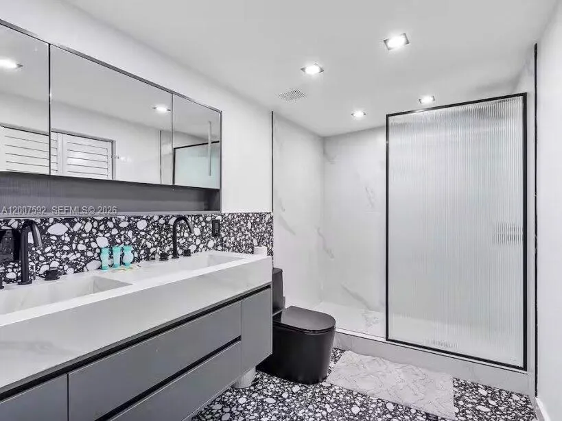 545 Nw 52nd St, Miami, Florida 33127, Miami, Florida 33127, 4 Bedrooms Bedrooms, ,2 BathroomsBathrooms,Residential,For Sale,545 Nw 52nd St, Miami, Florida 33127,A12007592