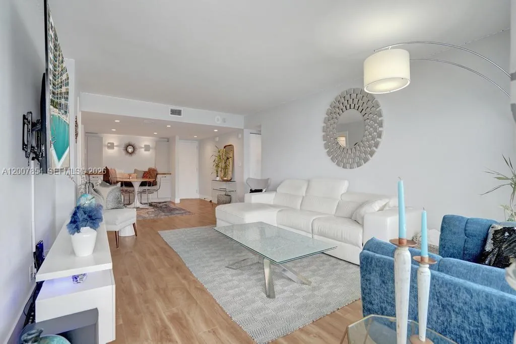 3900 Galt Ocean Dr 1615, Fort Lauderdale, Florida, Fort Lauderdale, Florida 33308, 2 Bedrooms Bedrooms, ,2 BathroomsBathrooms,Residential,For Sale,3900 Galt Ocean Dr 1615, Fort Lauderdale, Florida ,A12007854