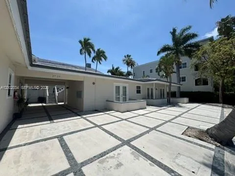 2724 Ne 15th St 4, Fort Lauderdale, Florida 33304, Fort Lauderdale, Florida 33304, 2 Bedrooms Bedrooms, ,2 BathroomsBathrooms,Residential Lease,For Rent,2724 Ne 15th St 4, Fort Lauderdale, Florida 33304,A12002034