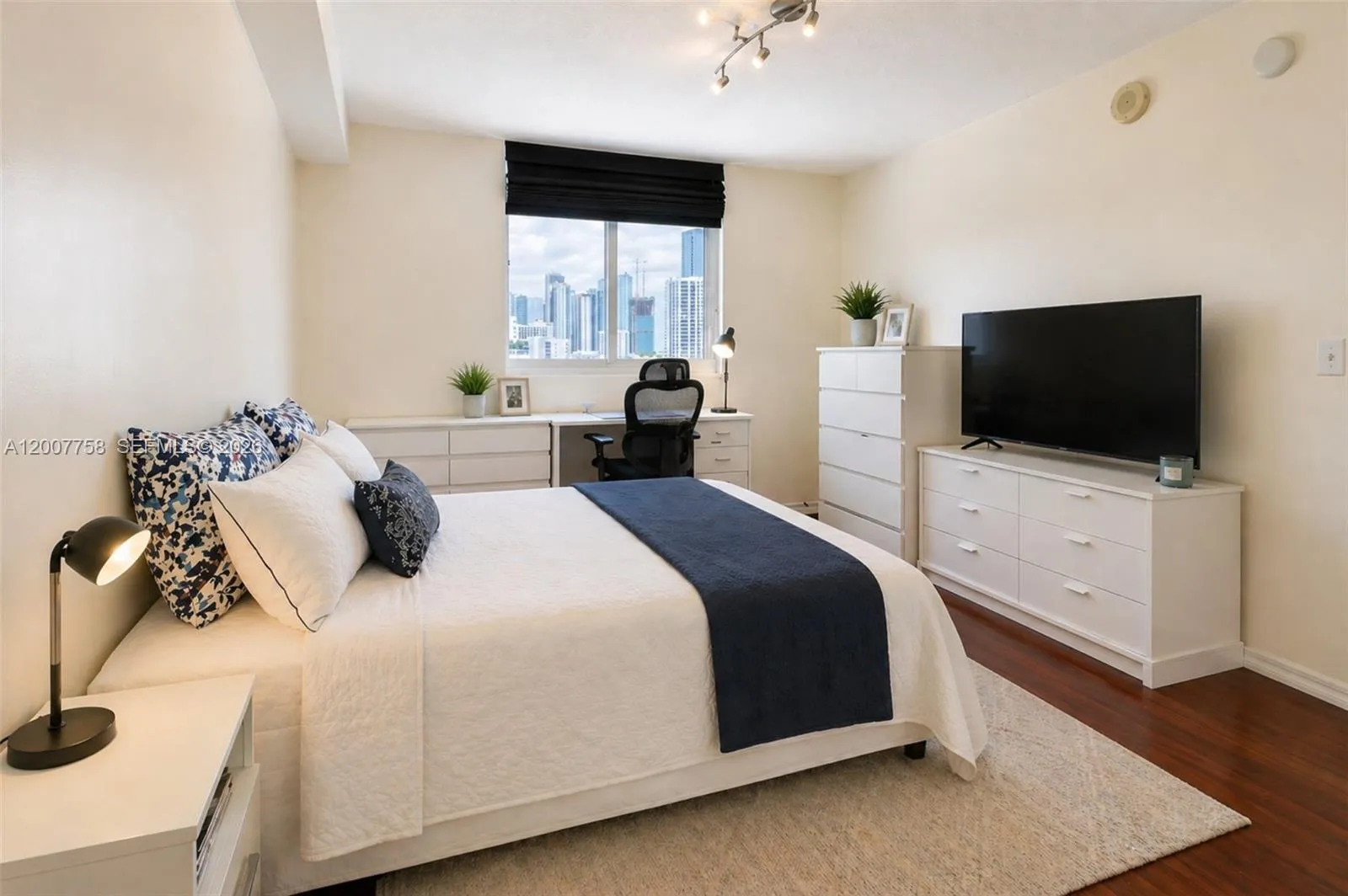 275 Ne 18th St 1110, Miami, Florida 33132, Miami, Florida 33132, 2 Bedrooms Bedrooms, ,2 BathroomsBathrooms,Residential,For Sale,275 Ne 18th St 1110, Miami, Florida 33132,A12007758