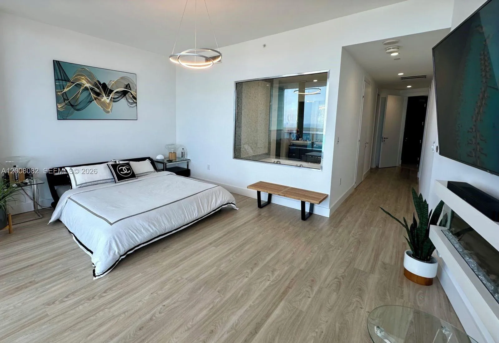 200 Biscayne Boulevard Way 5001, Miami, Florida 33, Miami, Florida 33131, 3 Bedrooms Bedrooms, ,3 BathroomsBathrooms,Residential Lease,For Rent,200 Biscayne Boulevard Way 5001, Miami, Florida 33,A12008082