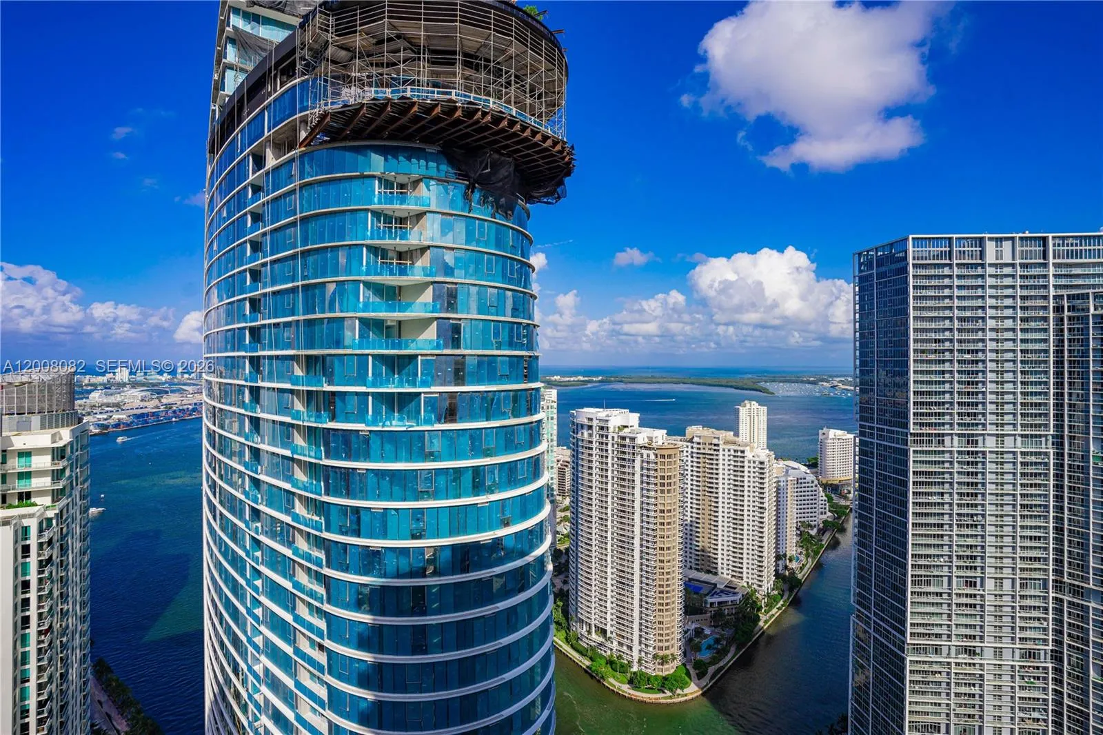 200 Biscayne Boulevard Way 5001, Miami, Florida 33, Miami, Florida 33131, 3 Bedrooms Bedrooms, ,3 BathroomsBathrooms,Residential Lease,For Rent,200 Biscayne Boulevard Way 5001, Miami, Florida 33,A12008082