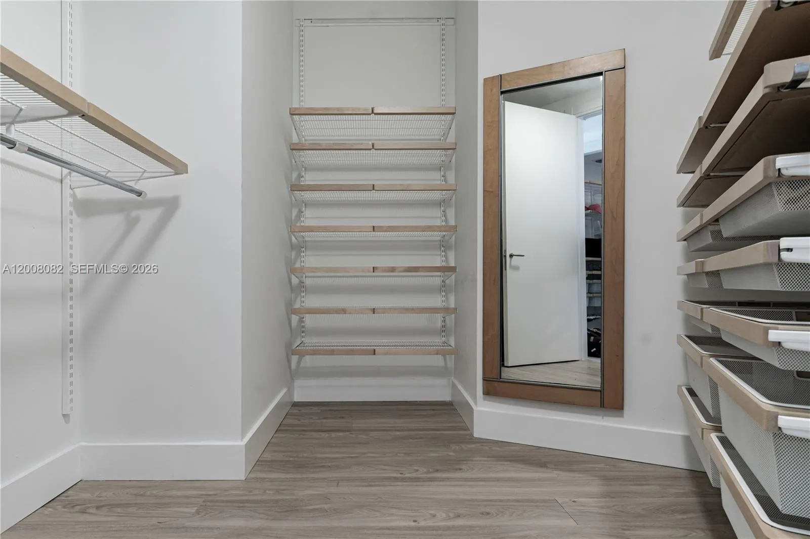 200 Biscayne Boulevard Way 5001, Miami, Florida 33, Miami, Florida 33131, 3 Bedrooms Bedrooms, ,3 BathroomsBathrooms,Residential Lease,For Rent,200 Biscayne Boulevard Way 5001, Miami, Florida 33,A12008082