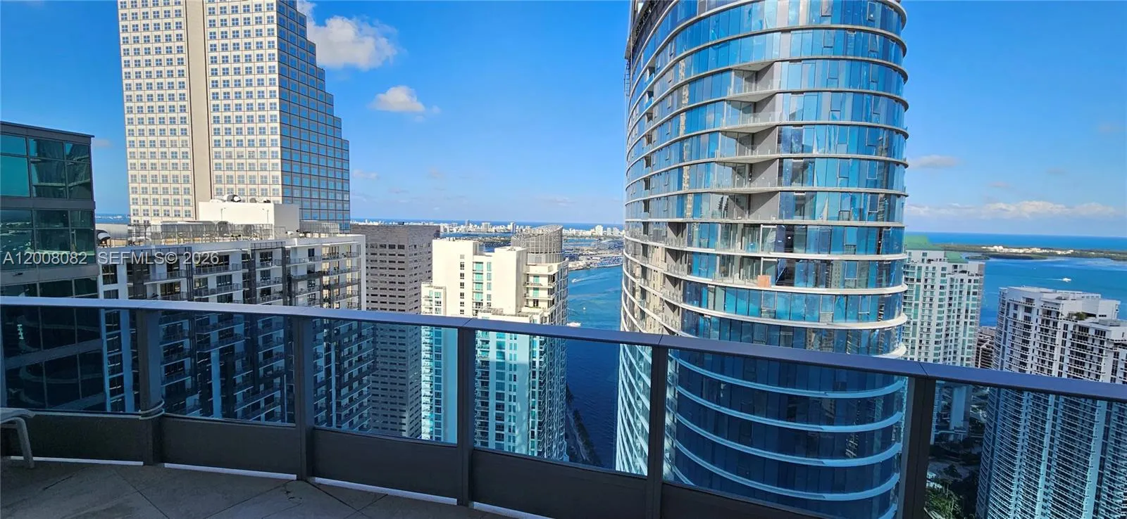 200 Biscayne Boulevard Way 5001, Miami, Florida 33, Miami, Florida 33131, 3 Bedrooms Bedrooms, ,3 BathroomsBathrooms,Residential Lease,For Rent,200 Biscayne Boulevard Way 5001, Miami, Florida 33,A12008082
