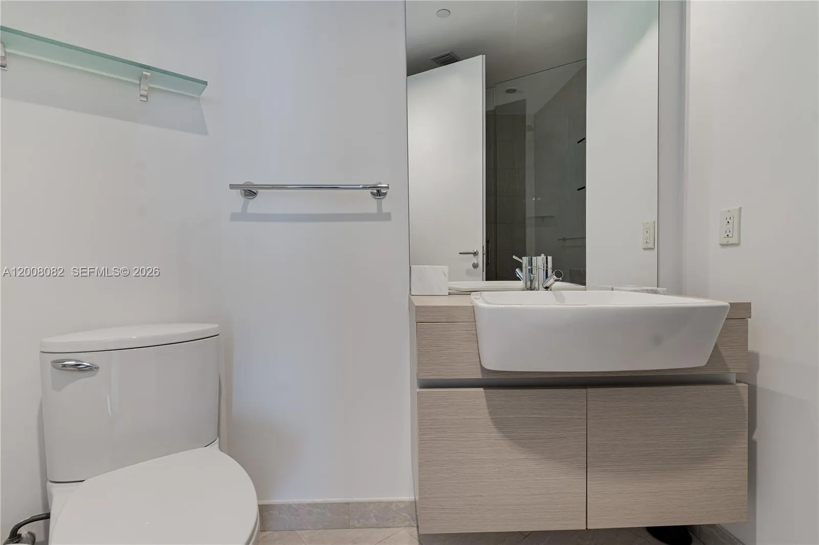 200 Biscayne Boulevard Way 5001, Miami, Florida 33, Miami, Florida 33131, 3 Bedrooms Bedrooms, ,3 BathroomsBathrooms,Residential Lease,For Rent,200 Biscayne Boulevard Way 5001, Miami, Florida 33,A12008082