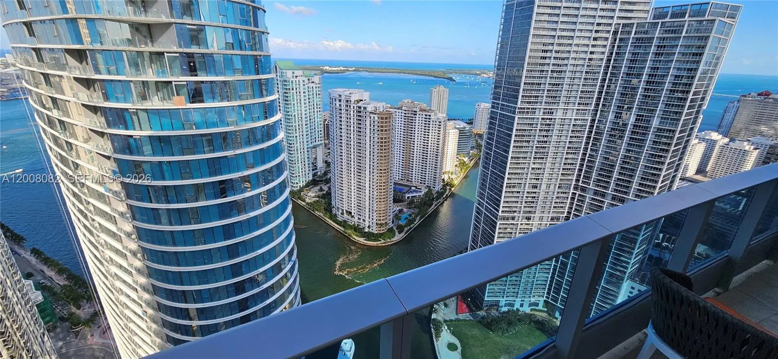 200 Biscayne Boulevard Way 5001, Miami, Florida 33, Miami, Florida 33131, 3 Bedrooms Bedrooms, ,3 BathroomsBathrooms,Residential Lease,For Rent,200 Biscayne Boulevard Way 5001, Miami, Florida 33,A12008082