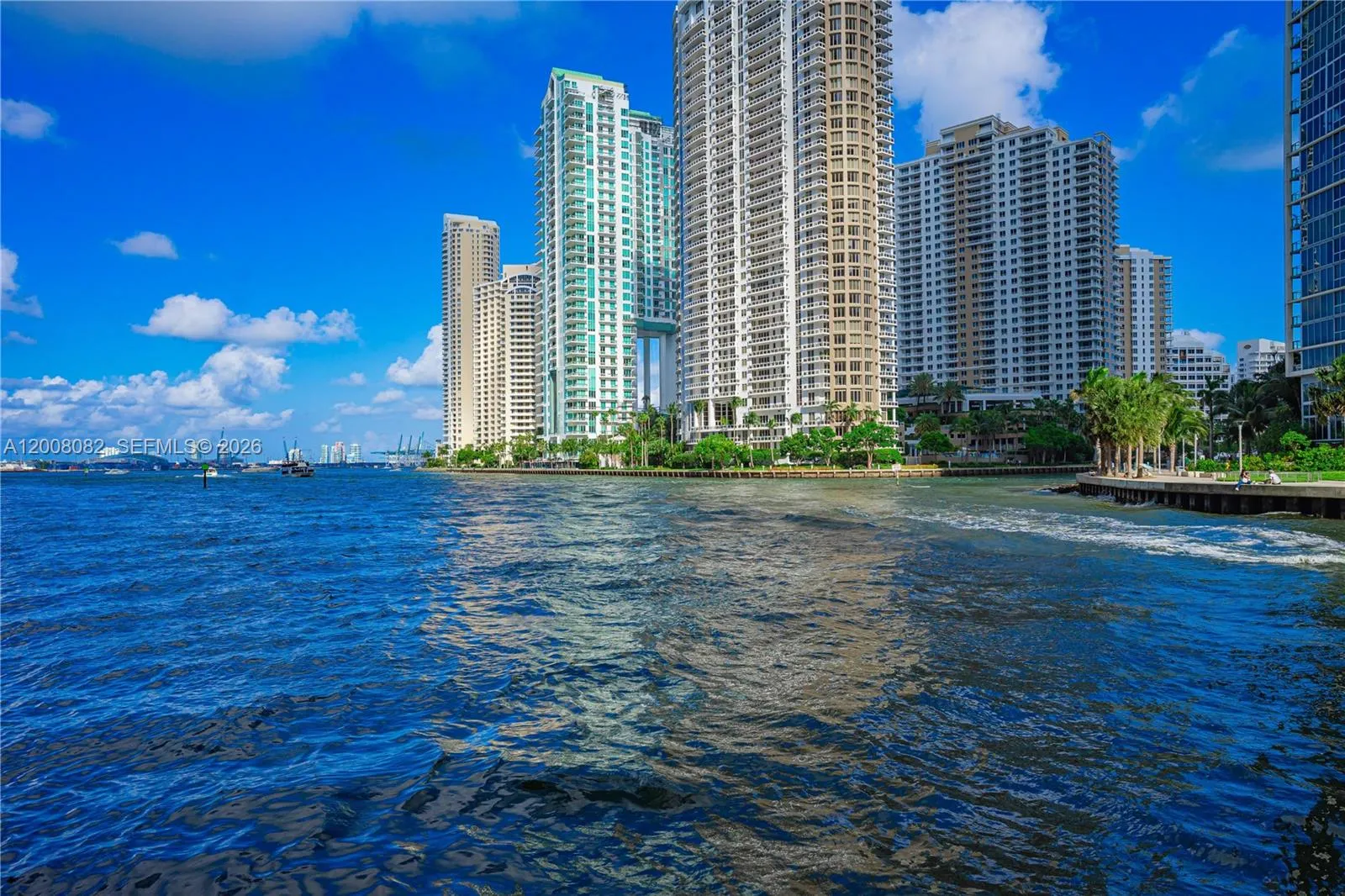 200 Biscayne Boulevard Way 5001, Miami, Florida 33, Miami, Florida 33131, 3 Bedrooms Bedrooms, ,3 BathroomsBathrooms,Residential Lease,For Rent,200 Biscayne Boulevard Way 5001, Miami, Florida 33,A12008082