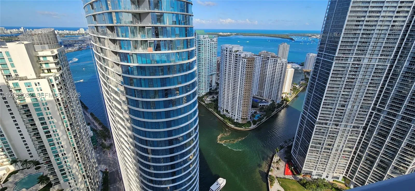 200 Biscayne Boulevard Way 5001, Miami, Florida 33, Miami, Florida 33131, 3 Bedrooms Bedrooms, ,3 BathroomsBathrooms,Residential Lease,For Rent,200 Biscayne Boulevard Way 5001, Miami, Florida 33,A12008082
