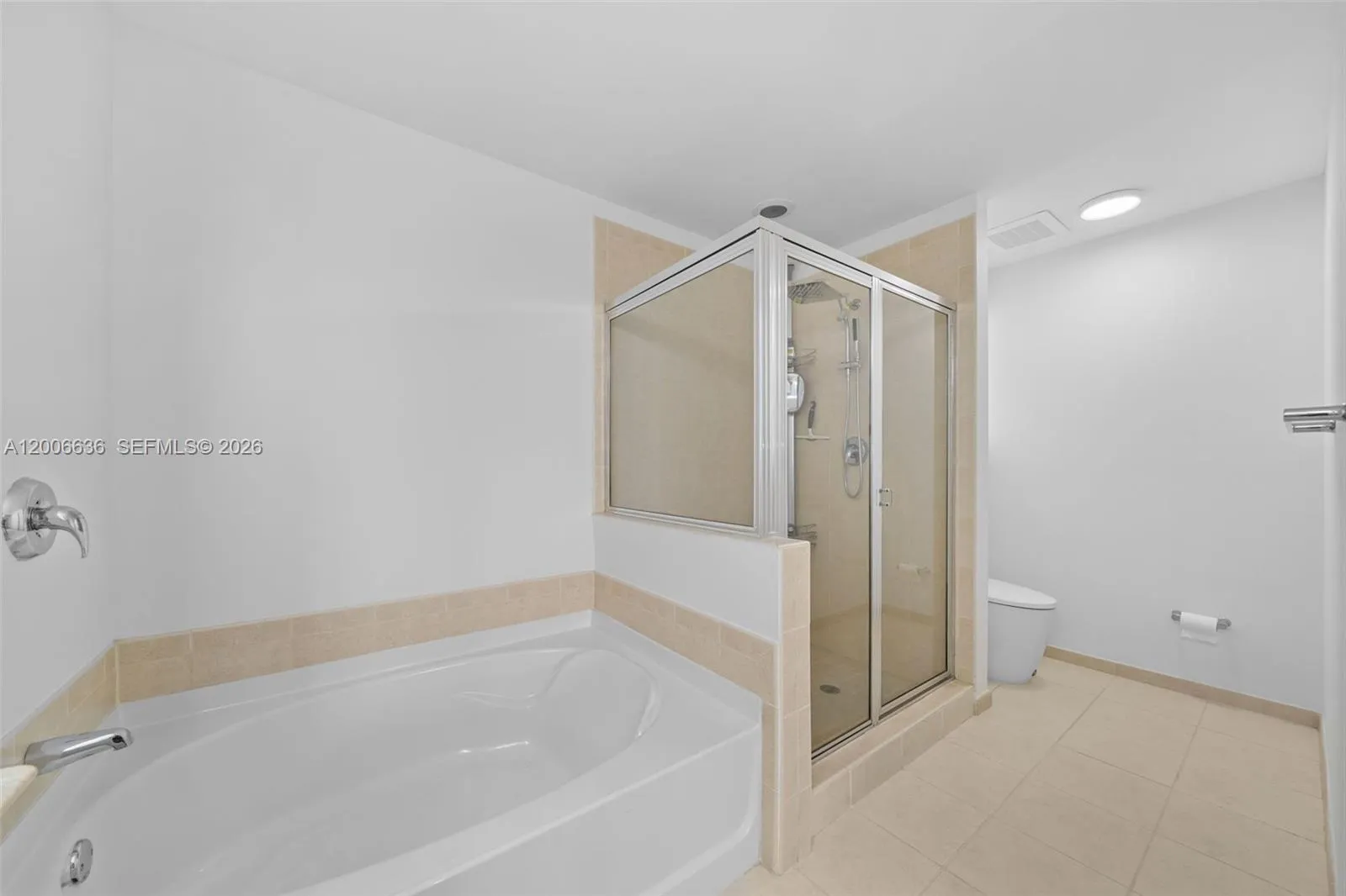 3340 Ne 190th St 403, Aventura, Florida 33180, Aventura, Florida 33180, 2 Bedrooms Bedrooms, ,2 BathroomsBathrooms,Residential,For Sale,3340 Ne 190th St 403, Aventura, Florida 33180,A12006636