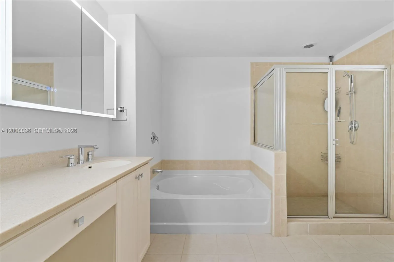 3340 Ne 190th St 403, Aventura, Florida 33180, Aventura, Florida 33180, 2 Bedrooms Bedrooms, ,2 BathroomsBathrooms,Residential,For Sale,3340 Ne 190th St 403, Aventura, Florida 33180,A12006636