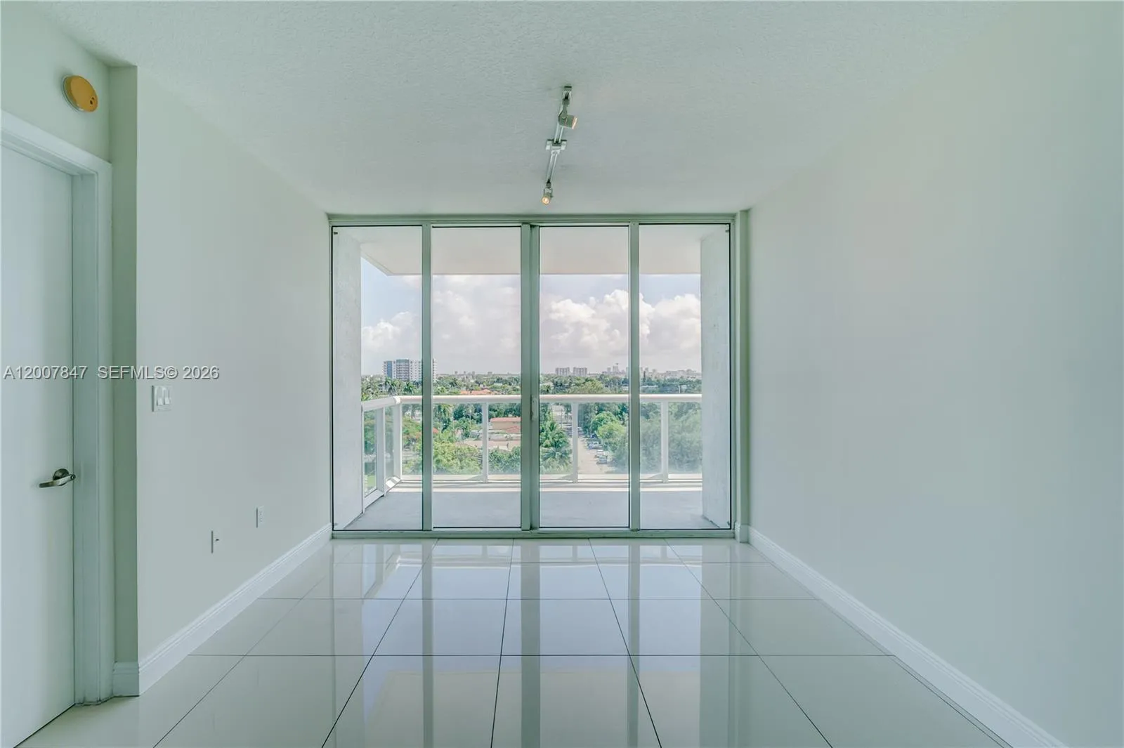 1871 Nw S River Dr 802, Miami, Florida 33125, Miami, Florida 33125, 2 Bedrooms Bedrooms, ,2 BathroomsBathrooms,Residential,For Sale,1871 Nw S River Dr 802, Miami, Florida 33125,A12007847