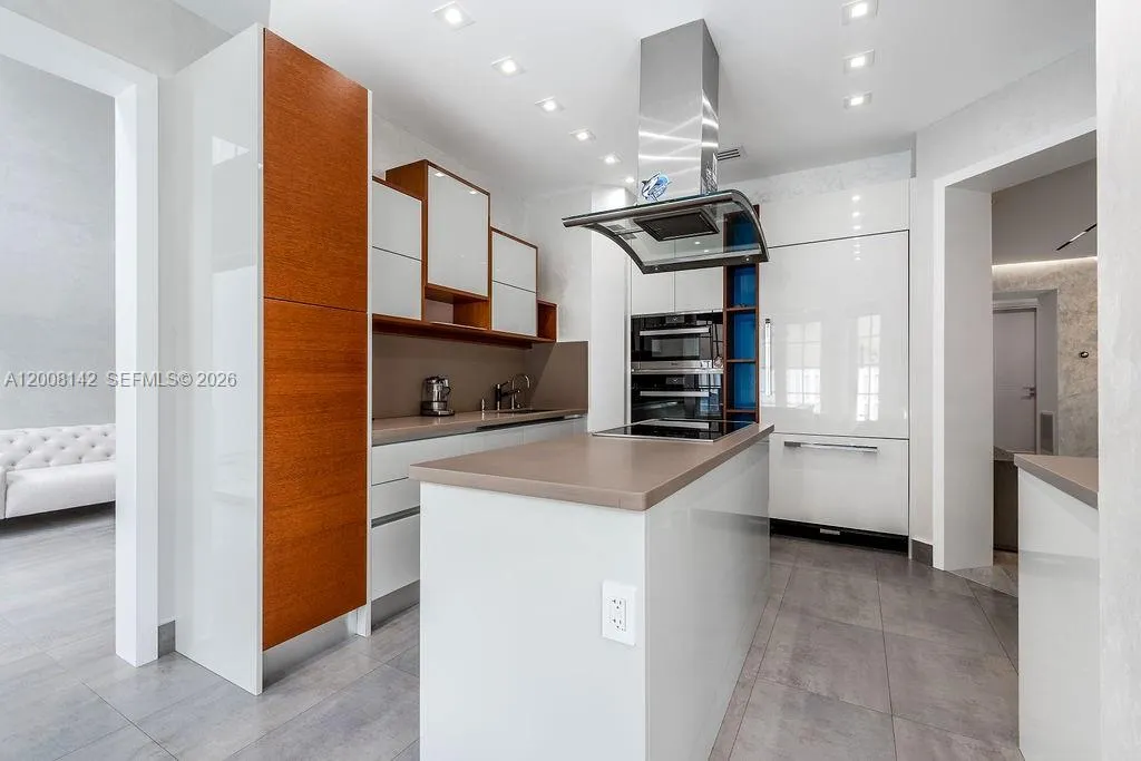 3949 194th Ln, Sunny Isles Beach, Florida 33160, Sunny Isles Beach, Florida 33160, 4 Bedrooms Bedrooms, ,3 BathroomsBathrooms,Residential,For Sale,3949 194th Ln, Sunny Isles Beach, Florida 33160,A12008142