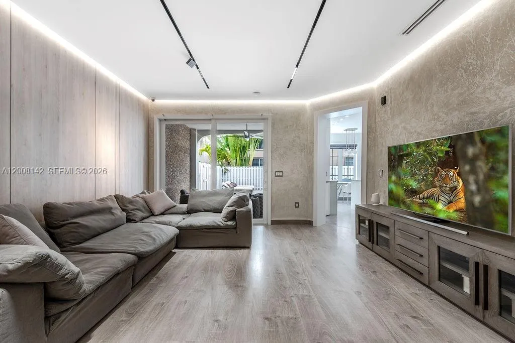 3949 194th Ln, Sunny Isles Beach, Florida 33160, Sunny Isles Beach, Florida 33160, 4 Bedrooms Bedrooms, ,3 BathroomsBathrooms,Residential,For Sale,3949 194th Ln, Sunny Isles Beach, Florida 33160,A12008142